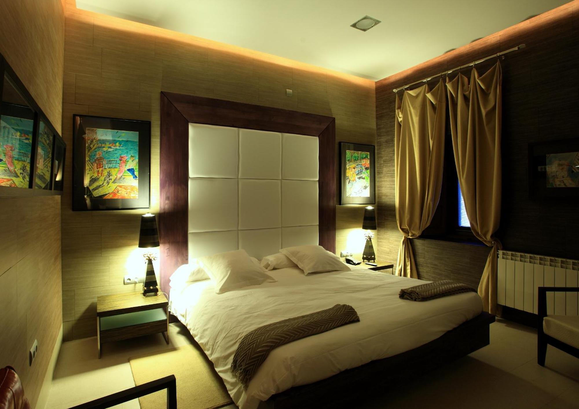 Hotel Boutique Palacio De La Serna Ballesteros De Calatrava Bilik gambar